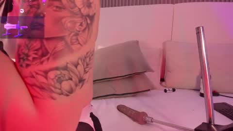 ANNIE  online show from March 25, 9:10 pm