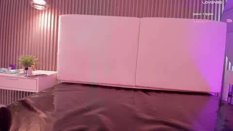 ANNIE  online show from April 21, 8:44 pm