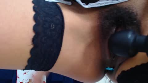 Snapshot of anniieleonhart chatting on January 20, 1:50 am Anniieleonhart online show from January 20, 1:50 am