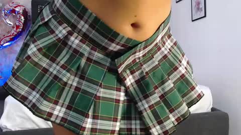 Snapshot of anniieleonhart chatting on February 11, 10:50 pm Anniieleonhart online show from February 11, 10:50 pm