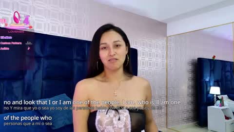 Snapshot of anniieleonhart chatting on September 13, 1:55 pm Anniieleonhart online show from September 13, 1:55 pm