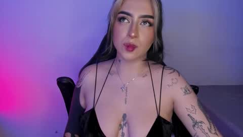 Annika online show from November 7, 10:21 pm