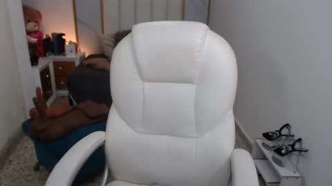 Snapshot of annita_cooper_ chatting on January 16, 9:40 pm anna online show from January 16, 9:40 pm