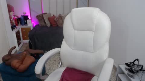 Snapshot of annita_cooper_ chatting on March 12, 11:44 pm anna online show from March 12, 11:44 pm