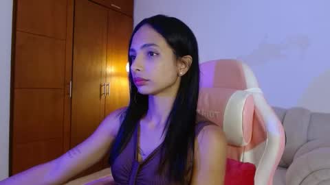 AnnaS online show from December 21, 4:30 am