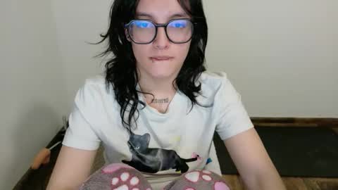Snapshot of annittaprincess chatting on May 2, 12:59 am Gaby 3 online show from May 2, 12:59 am