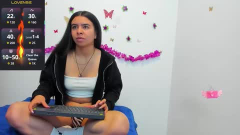 annie online show from October 23, 8:13 am