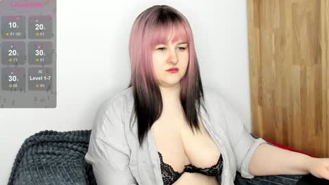 Snapshot of annnott chatting on January 21, 8:52 am Ann online show from January 21, 8:52 am