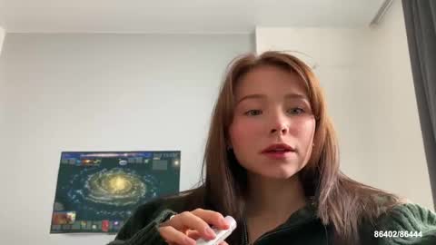 Snapshot of anntics_ chatting on November 23, 9:42 am N antics online show from November 23, 9:42 am