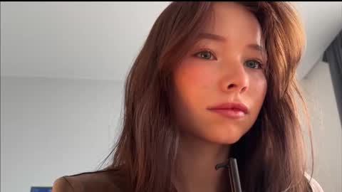 Snapshot of anntics_ chatting on November 30, 9:24 am N antics online show from November 30, 9:24 am