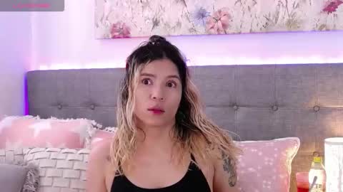 Antonella Lee online show from April 12, 4:12 pm