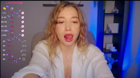 Ann online show from September 25, 11:52 pm