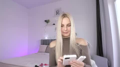 Anny online show from March 1, 11:01 am