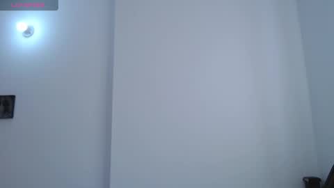 Anny  online show from December 22, 6:15 pm