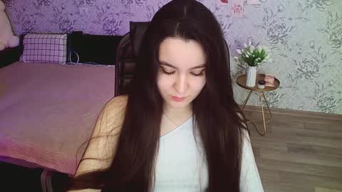 Annie online show from January 9, 8:24 am