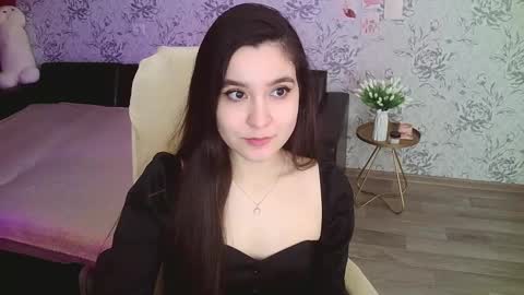 Annie online show from February 12, 3:07 am