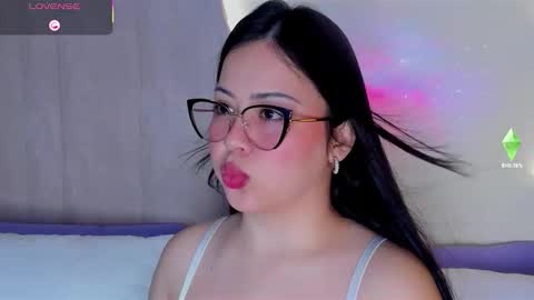 A N N Y E  online show from November 10, 1:10 pm