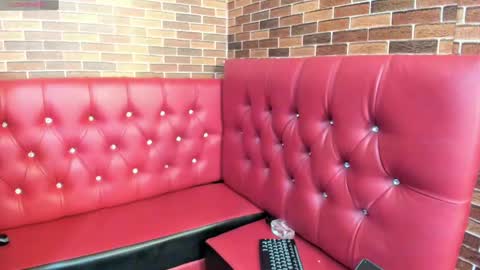 Snapshot of annyeli_bigtits chatting on January 20, 7:58 am annyeli_bigtits online show from January 20, 7:58 am