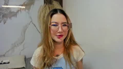 Snapshot of annyhathaway chatting on May 11, 8:50 pm Anny online show from May 11, 8:50 pm