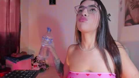Snapshot of annyluna1 chatting on October 14, 7:58 pm Annyluna online show from October 14, 7:58 pm
