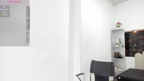 Anny online show from October 30, 7:36 pm