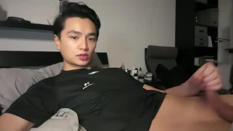 Snapshot of anokibaby chatting on December 8, 3:53 am asiantwinkboy online show from December 8, 3:53 am