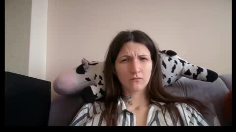 Snapshot of anolivince777 chatting on December 19, 11:17 am anolivince777 online show from December 19, 11:17 am