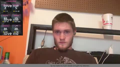 Snapshot of anomalies_ig chatting on December 28, 11:16 pm anomalies_ig online show from December 28, 11:16 pm