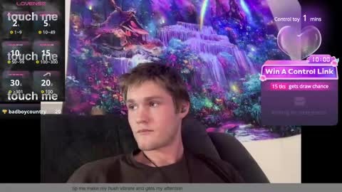 Snapshot of anomalies_ig chatting on February 19, 10:31 pm anomalies_ig online show from February 19, 10:31 pm