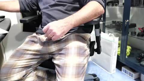 D online show from December 15, 2:10 pm