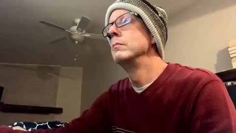 anonymousfrederick76 online show from December 3, 11:13 pm