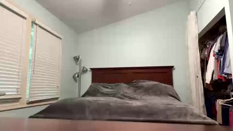 anonymousfrederick76 online show from October 17, 10:01 pm