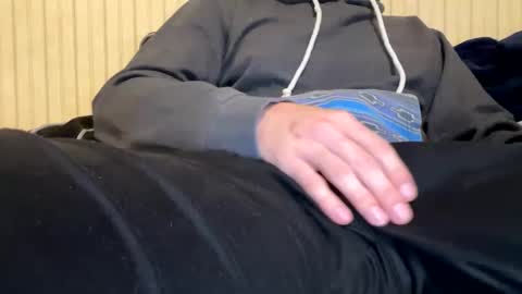 Snapshot of anonyomosguy chatting on September 24, 1:09 am anonyomosguy online show from September 24, 1:09 am