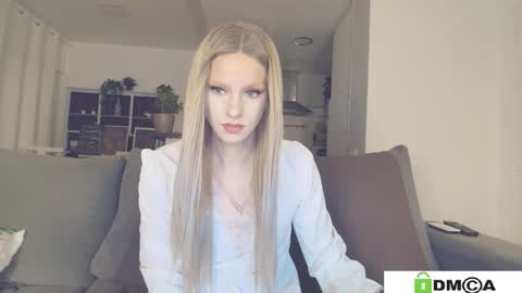 Sexy Ladybug online show from March 15, 10:32 am