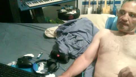 Snapshot of anssyboy696 chatting on January 23, 4:48 pm anssyboy696 online show from January 23, 4:48 pm