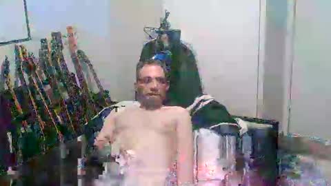 Snapshot of anssyboy696 chatting on October 3, 2:25 pm anssyboy696 online show from October 3, 2:25 pm