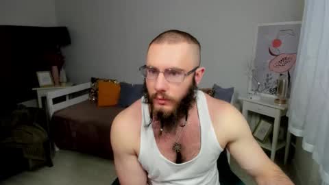 Ant online show from January 7, 11:12 am