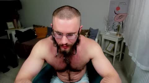 Ant online show from January 7, 11:18 pm