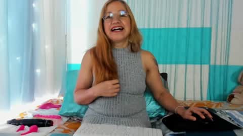 anthonela_mature_ online show from June 7, 4:22 pm