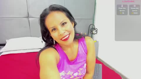 Snapshot of anthonelaa__ chatting on March 9, 1:15 pm Anthonelaa online show from March 9, 1:15 pm