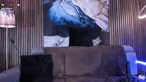 Snapshot of anthoneladoll chatting on December 21, 11:24 pm Anthoneladoll online show from December 21, 11:24 pm