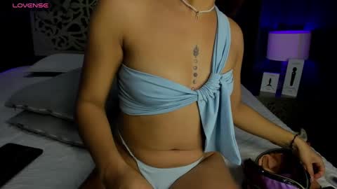 anthonelaDuque online show from February 16, 11:49 am