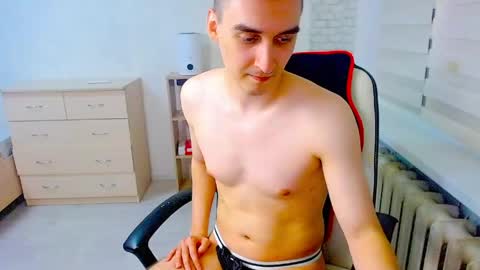 Snapshot of anthony_broown chatting on June 7, 10:13 pm anthony_broown online show from June 7, 10:13 pm