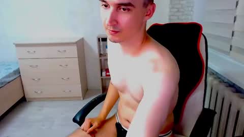 Snapshot of anthony_broown chatting on July 16, 10:27 pm anthony_broown online show from July 16, 10:27 pm