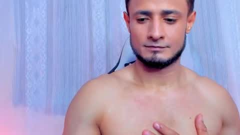 Adonys Creeb online show from November 19, 5:07 am