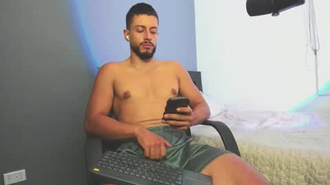 Anthony J. Blake online show from October 25, 4:09 am