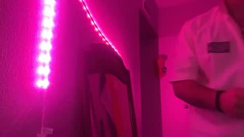 Snapshot of anthonymario86 chatting on July 3, 9:16 am anthonymario86 online show from July 3, 9:16 am
