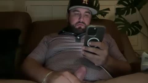 Snapshot of anthoss22 chatting on November 16, 4:07 am anthoss22 online show from November 16, 4:07 am