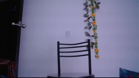 Snapshot of anto055 chatting on December 30, 12:11 am Antonella online show from December 30, 12:11 am