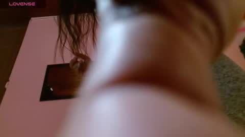 Snapshot of antolyh_c chatting on January 11, 2:04 pm antolyh_c online show from January 11, 2:04 pm